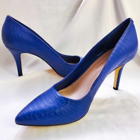 BCBGeneration Shoes - BCBGeneration purple faux snakeskin leather pump 6